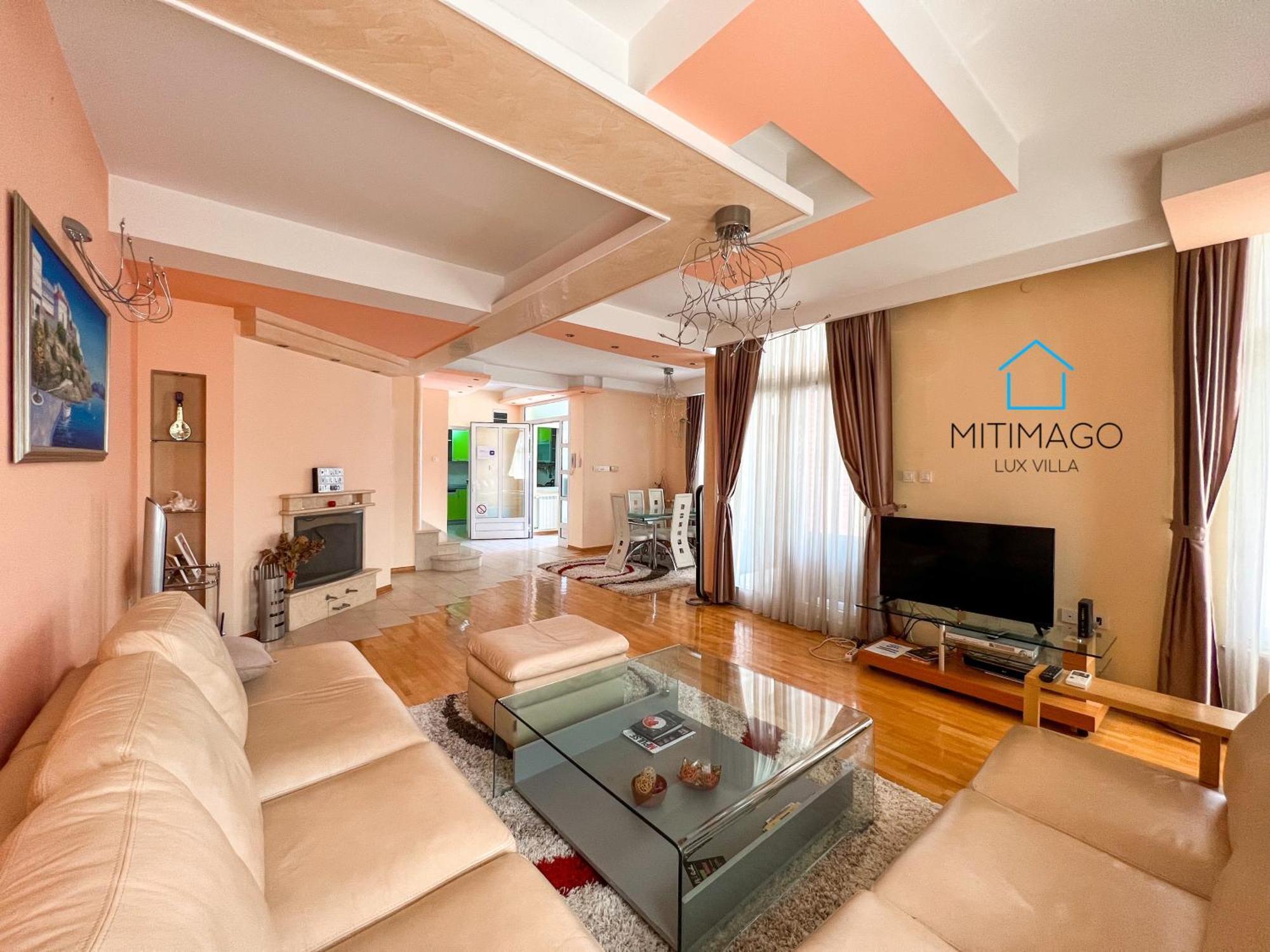 Lux Mitimago Villa Ni